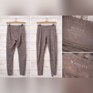 Athleta Rainier Reflective Camo Leggings | Size M